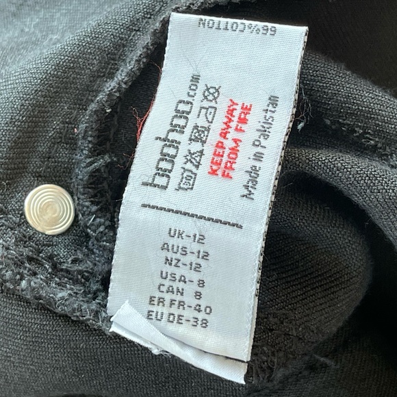 BOOHOO | Tall Ripped Knee Jegging Black - Picture 10 of 12